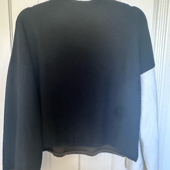 Modern Citizen Black Sweater - Picture 4 of 7